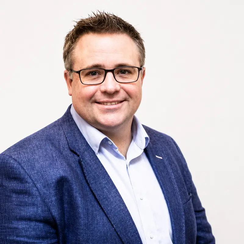 Mike Hewitson – HubRx Non-Executive Director